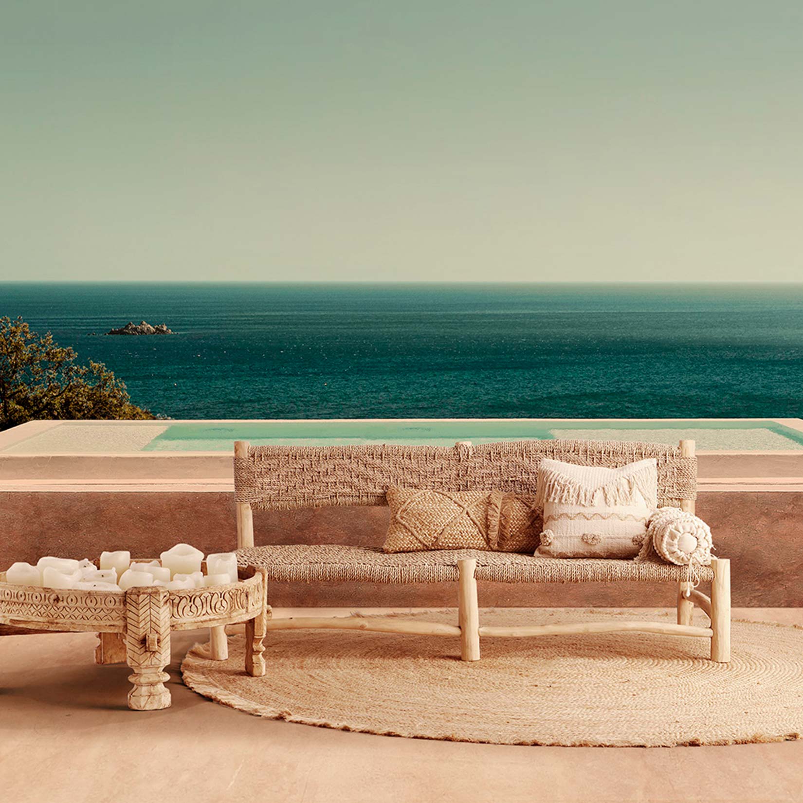 Manhula Sofa