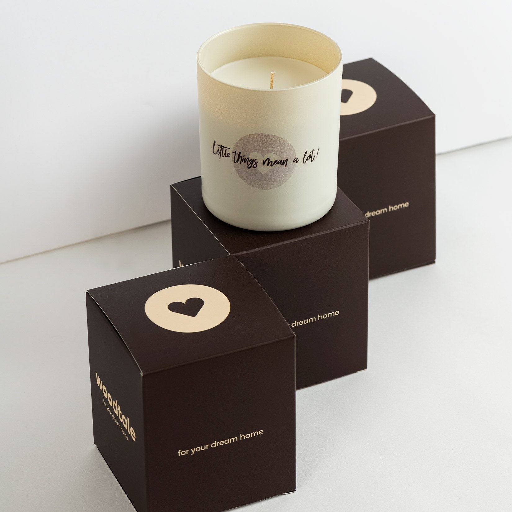 Woodtale scented candle