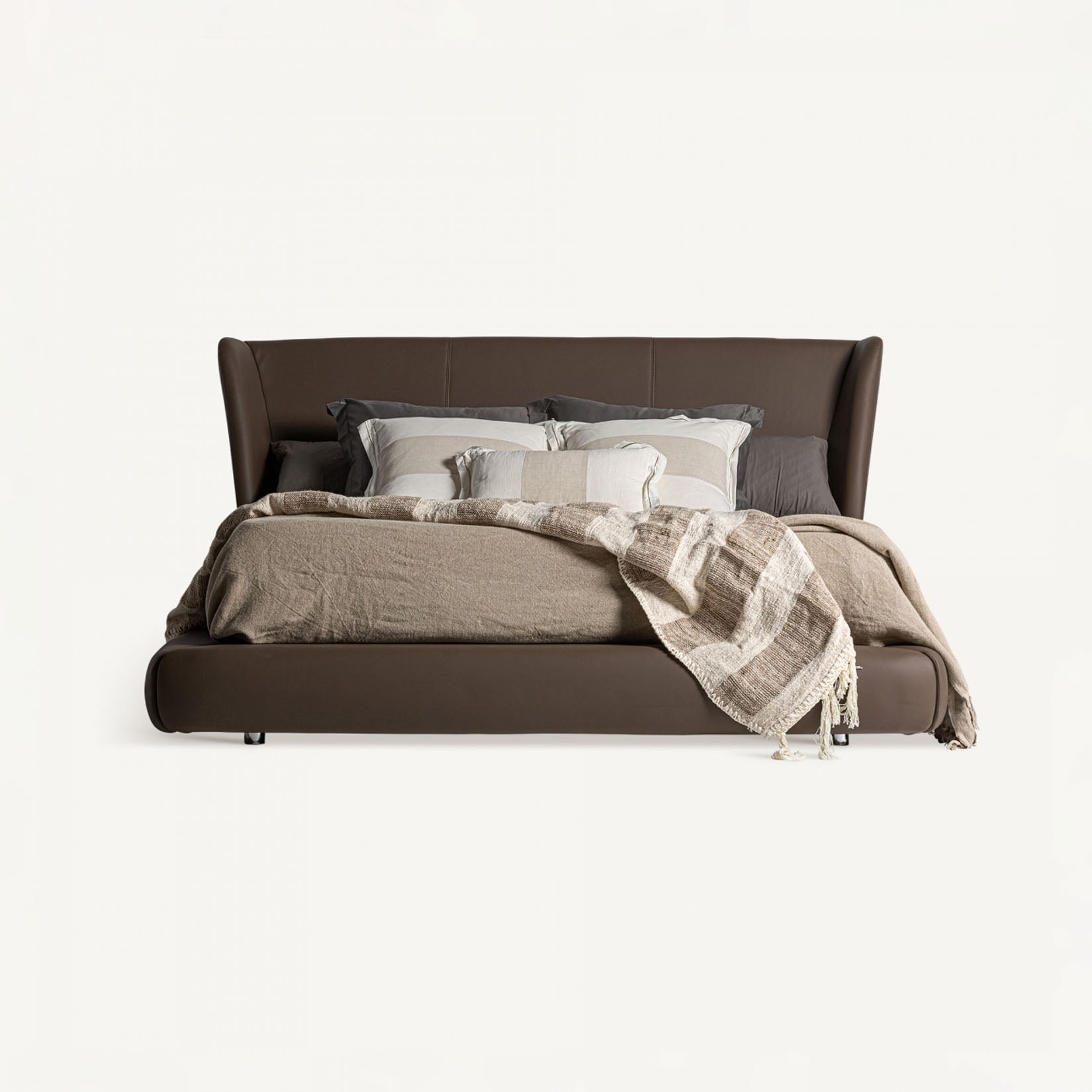 Cama Wayne