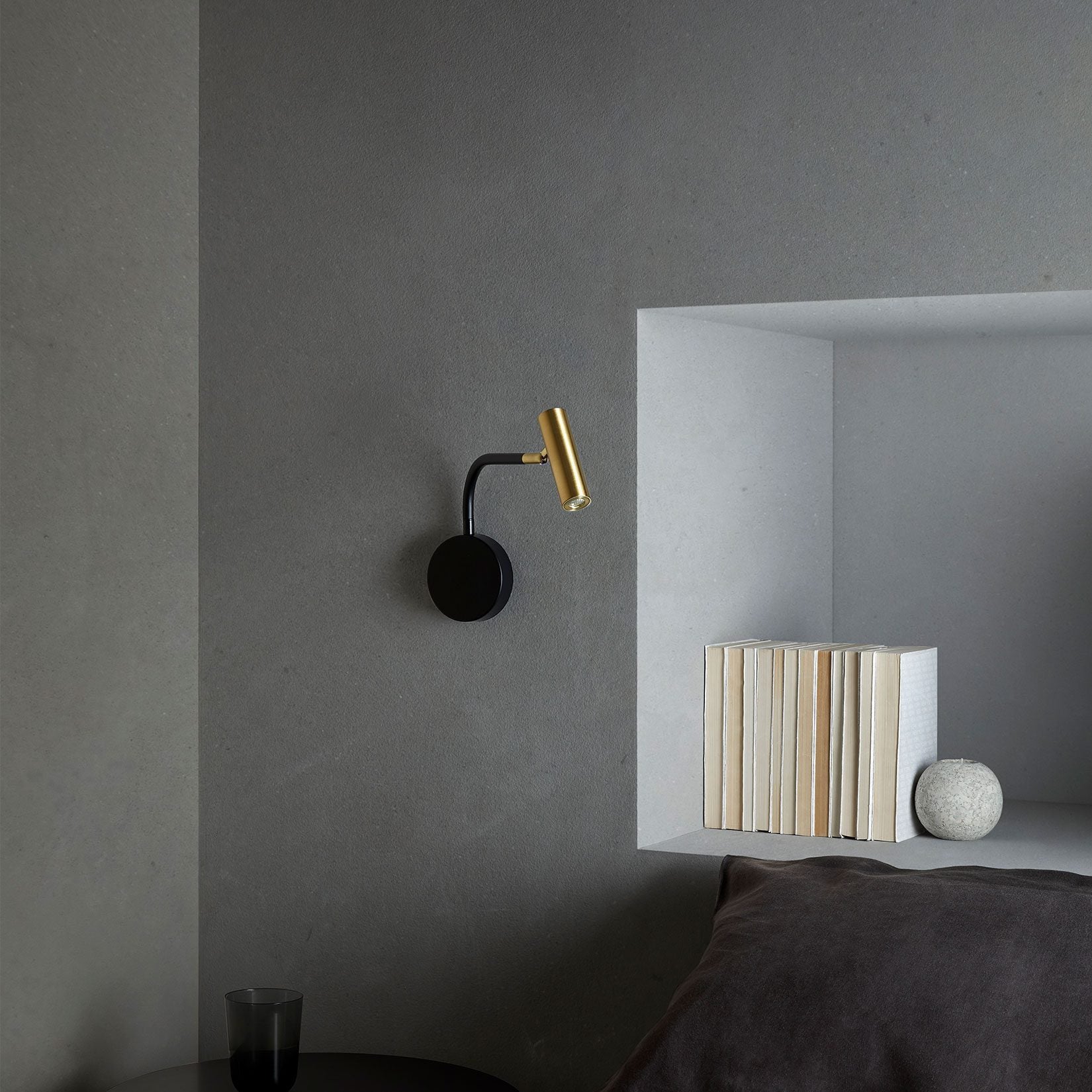 Maho wall lamp