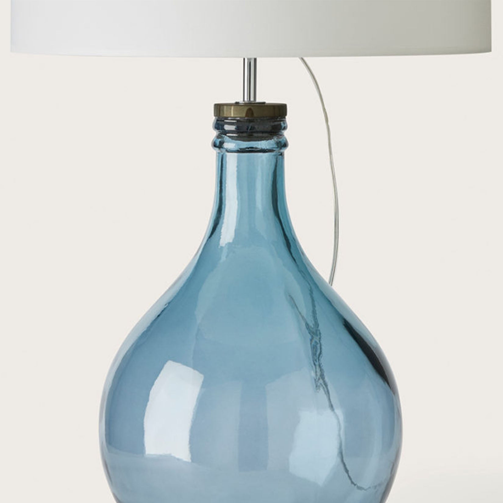 Sam table lamp